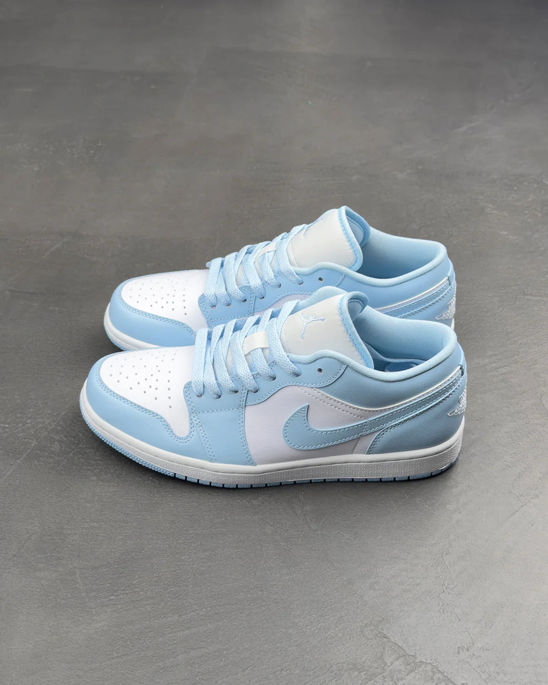 Air Jordan 1 Low 'Ice Blue'