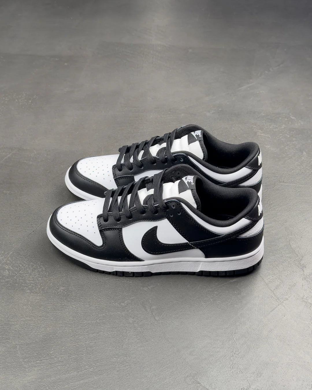 Nike Dunk Low Retro White Black