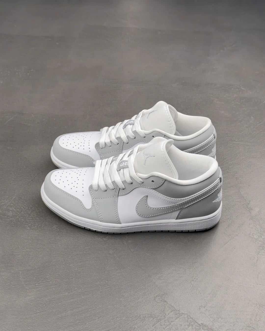 Air Jordan 1 Low 'White Wolf Grey'