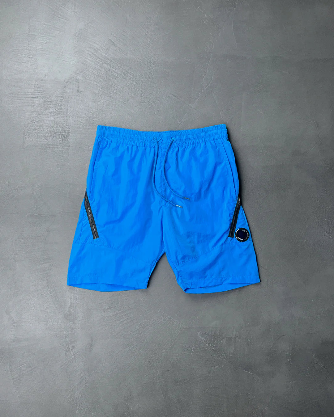 C.P. COMPANY Chrome Lens Pocket Shorts Blue