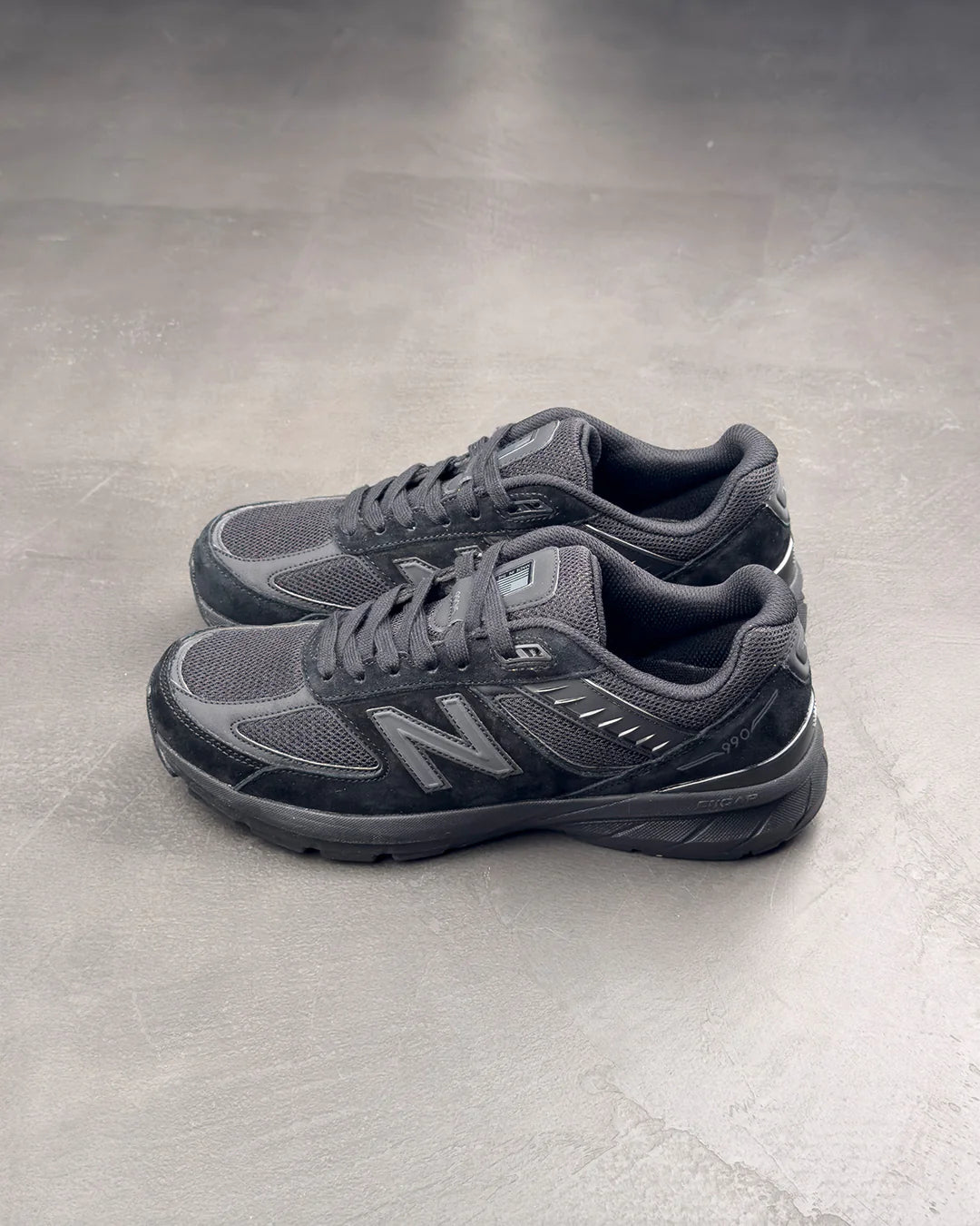 New Balance 990 V5 BLACK & BLACK M990BB5