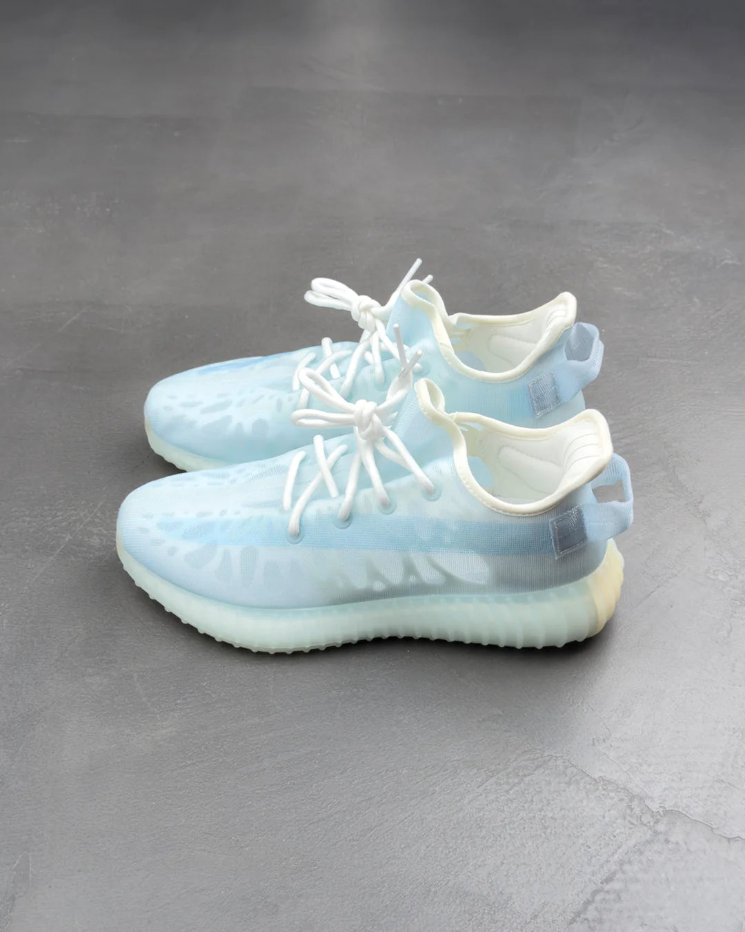 Yeezy Boost 350 V2 Mono Ice