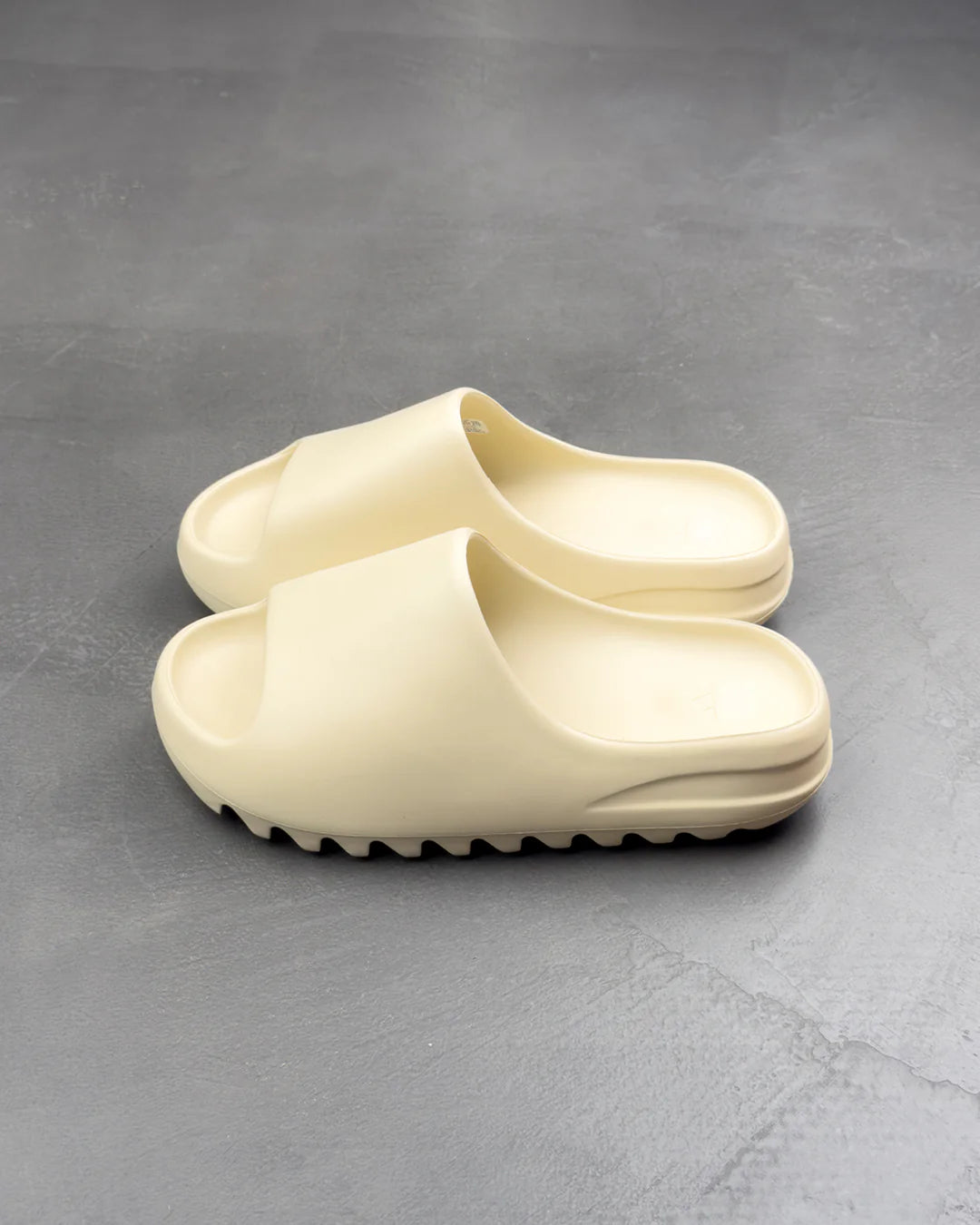 Yeezy Slide Bone